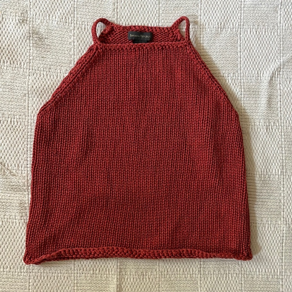 burnt orange cropped knitted tank top from banana republic, size medium
